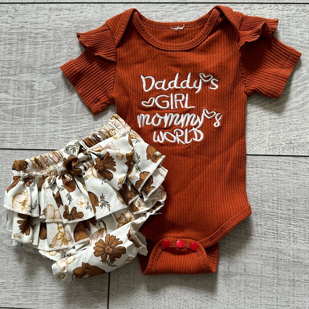 Baby Girl Ruffle Short Sleeve Romper and Floral Tutu Shorts